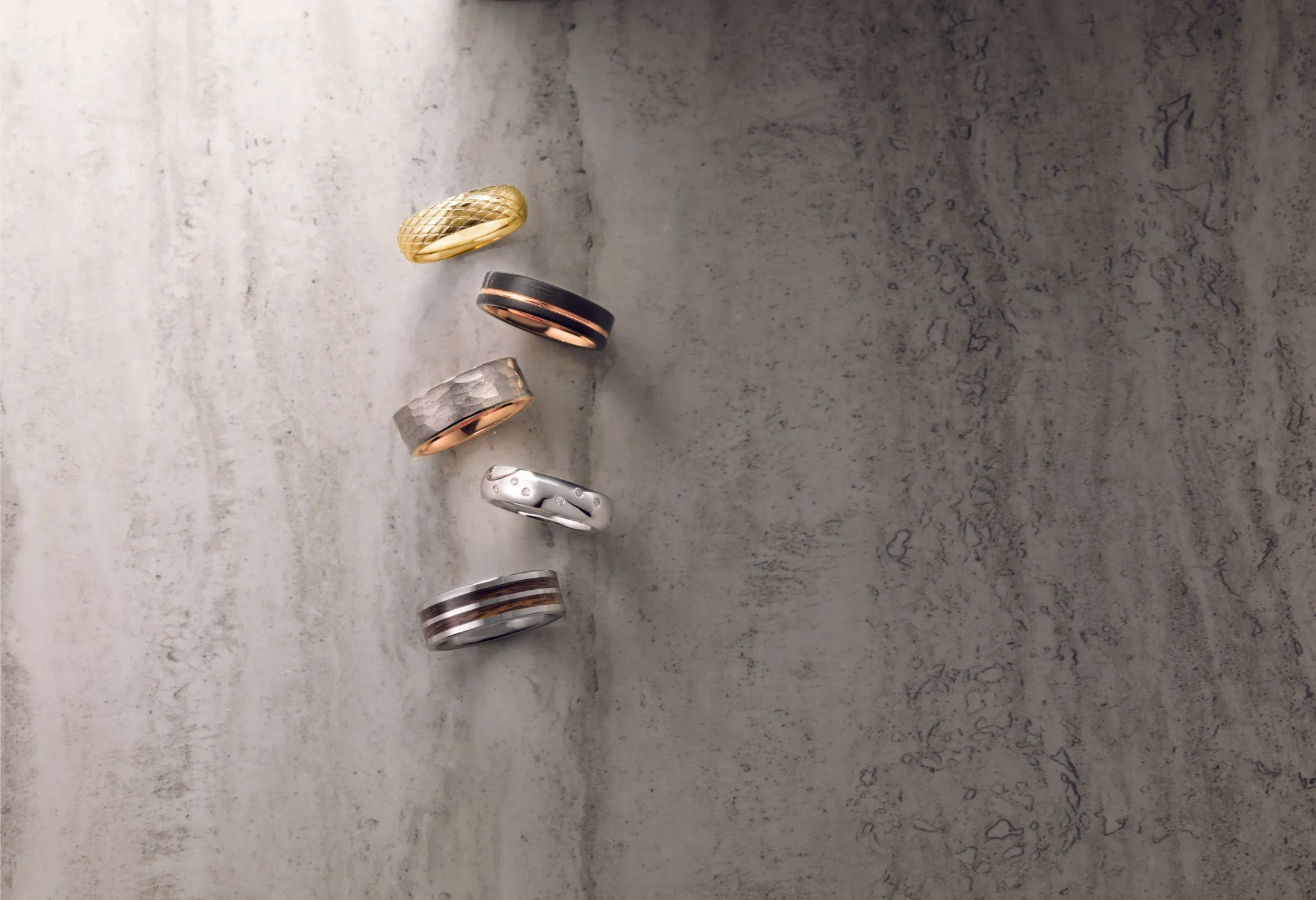18K Rose Gold PVD 6 mm Hammered Texture Tungsten Band