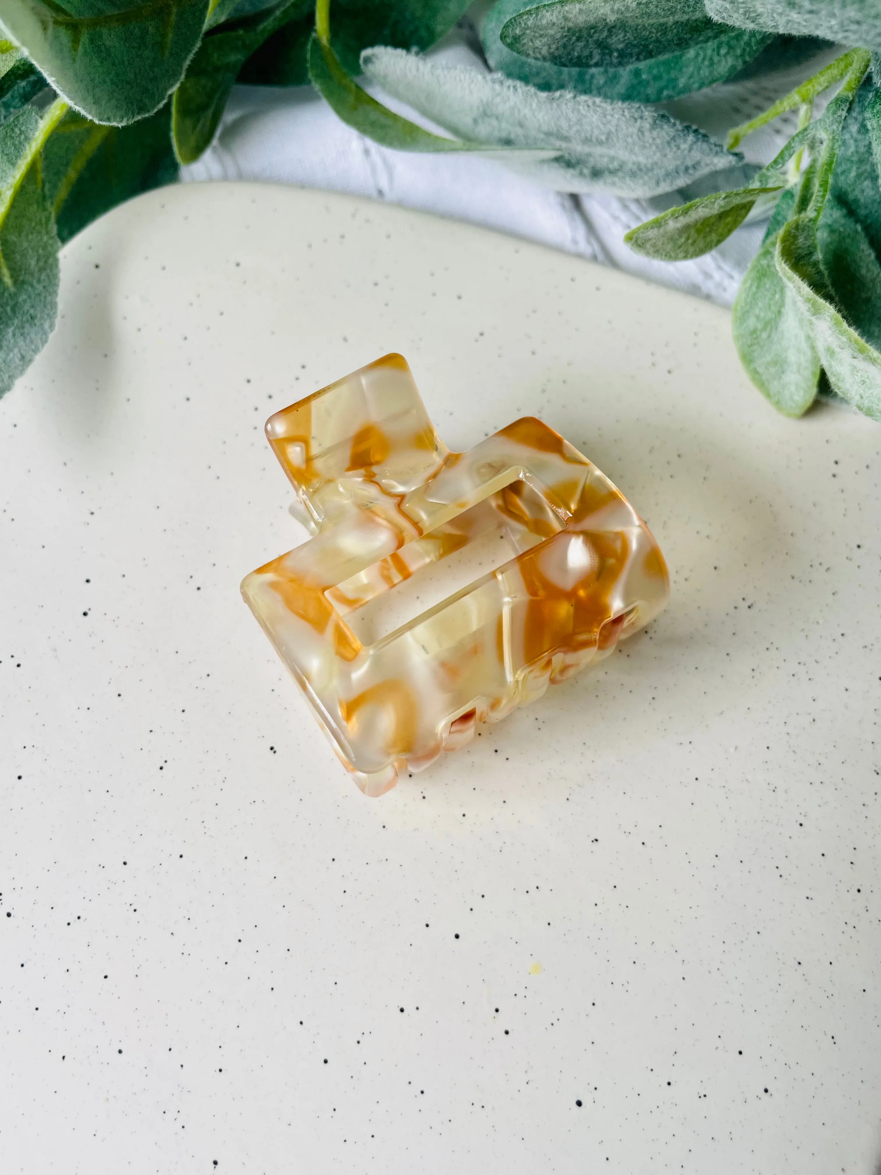 2?? Acetate Claw Clips