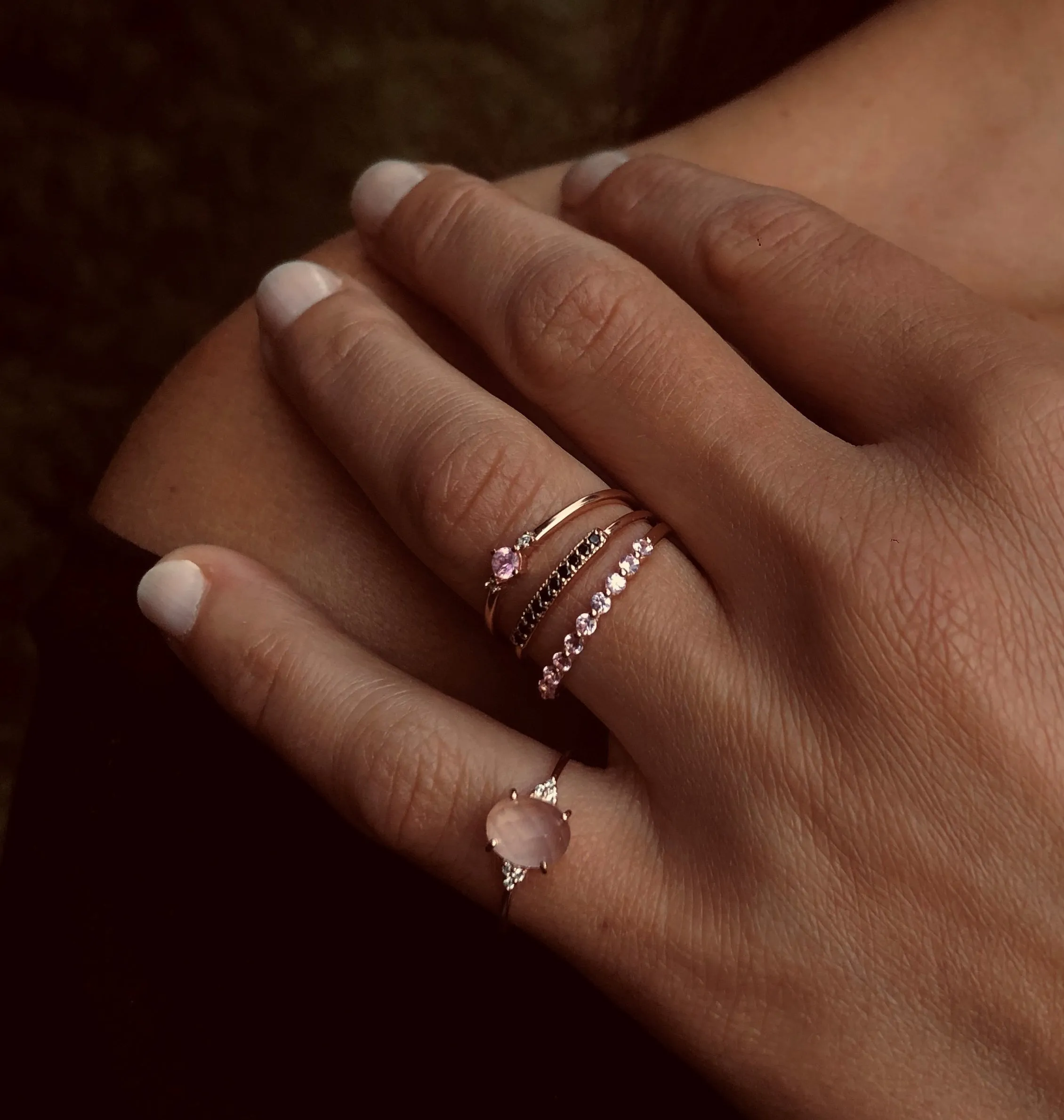9k rose gold ring assembled with black diamond