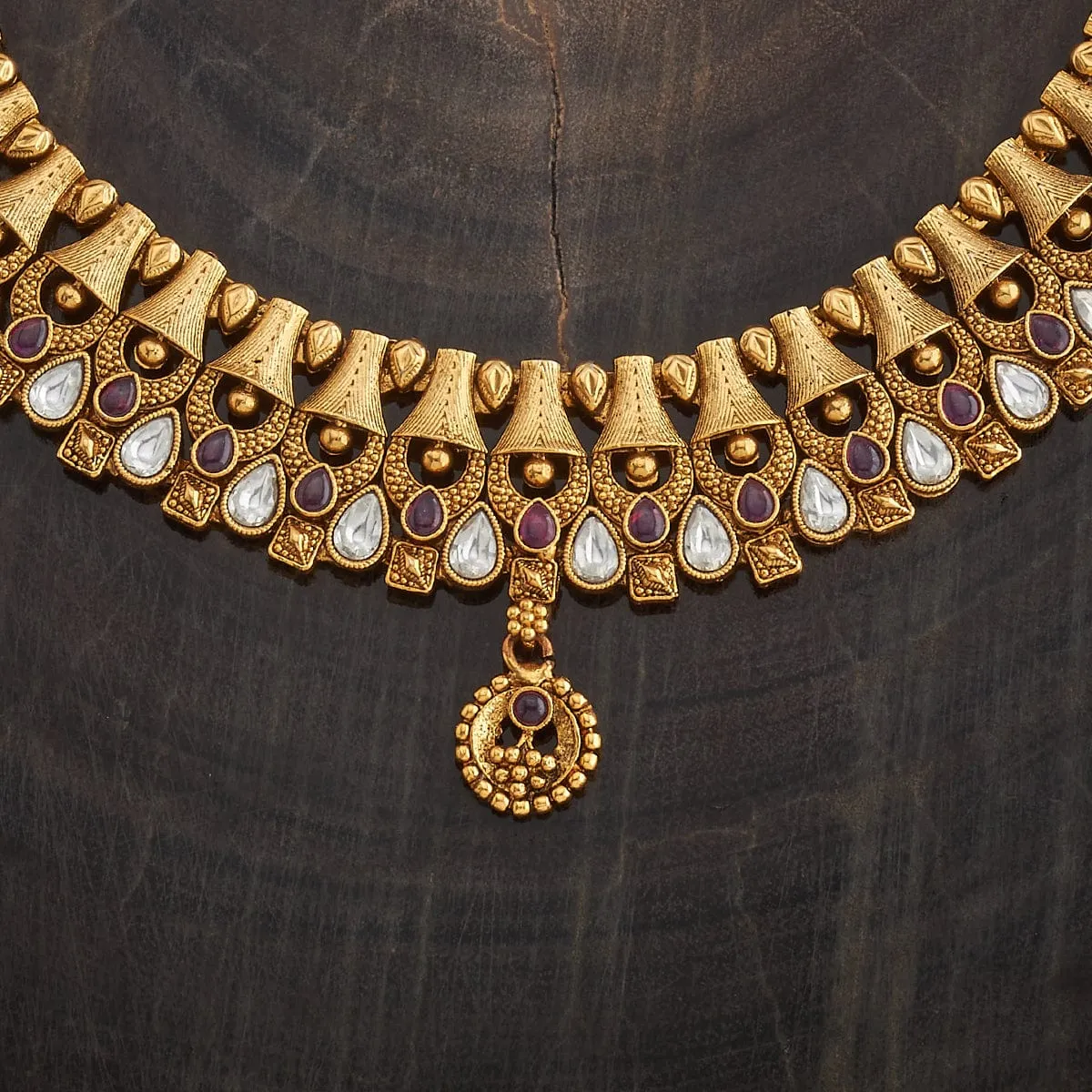 Antique Necklace 182350