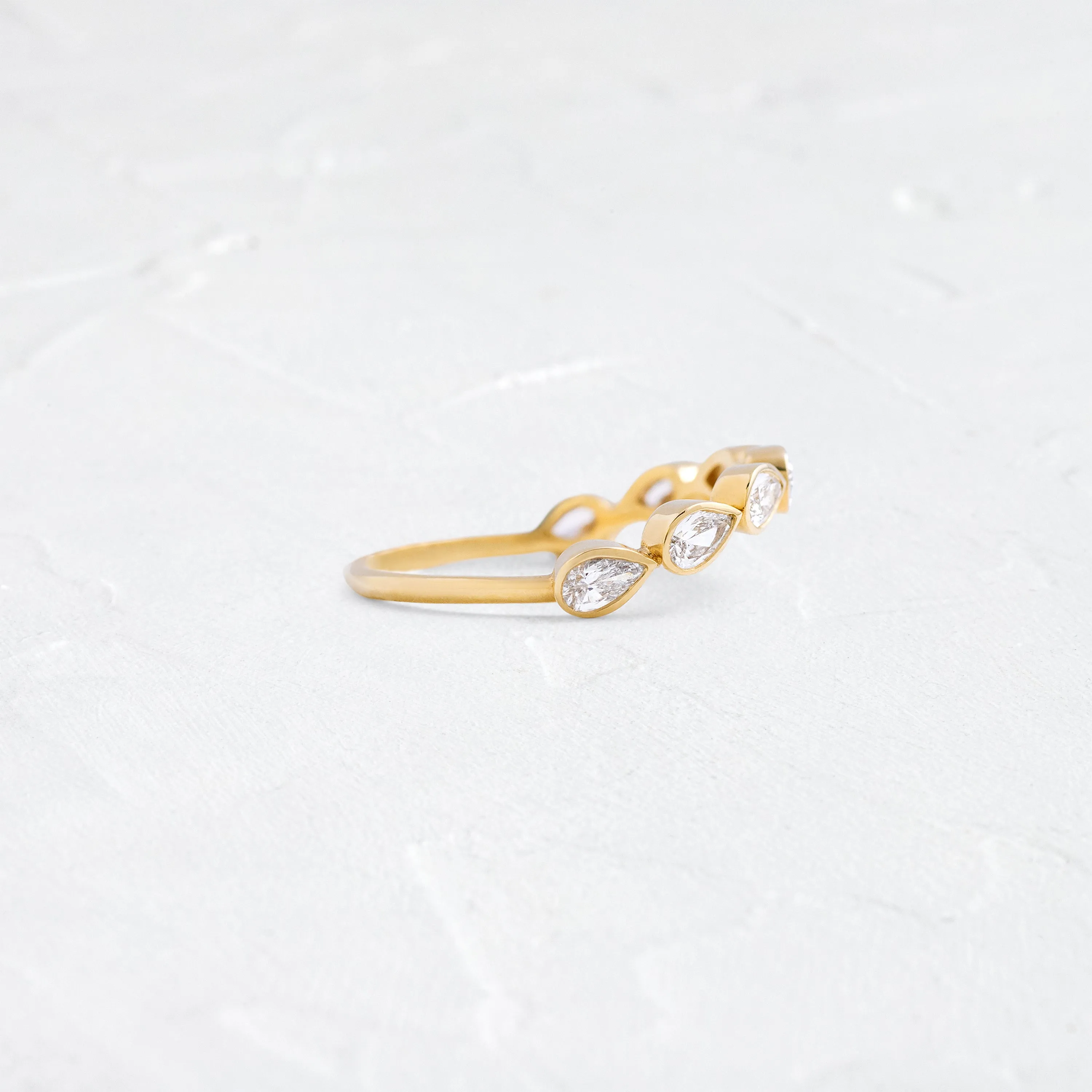 Arc Band in Pear