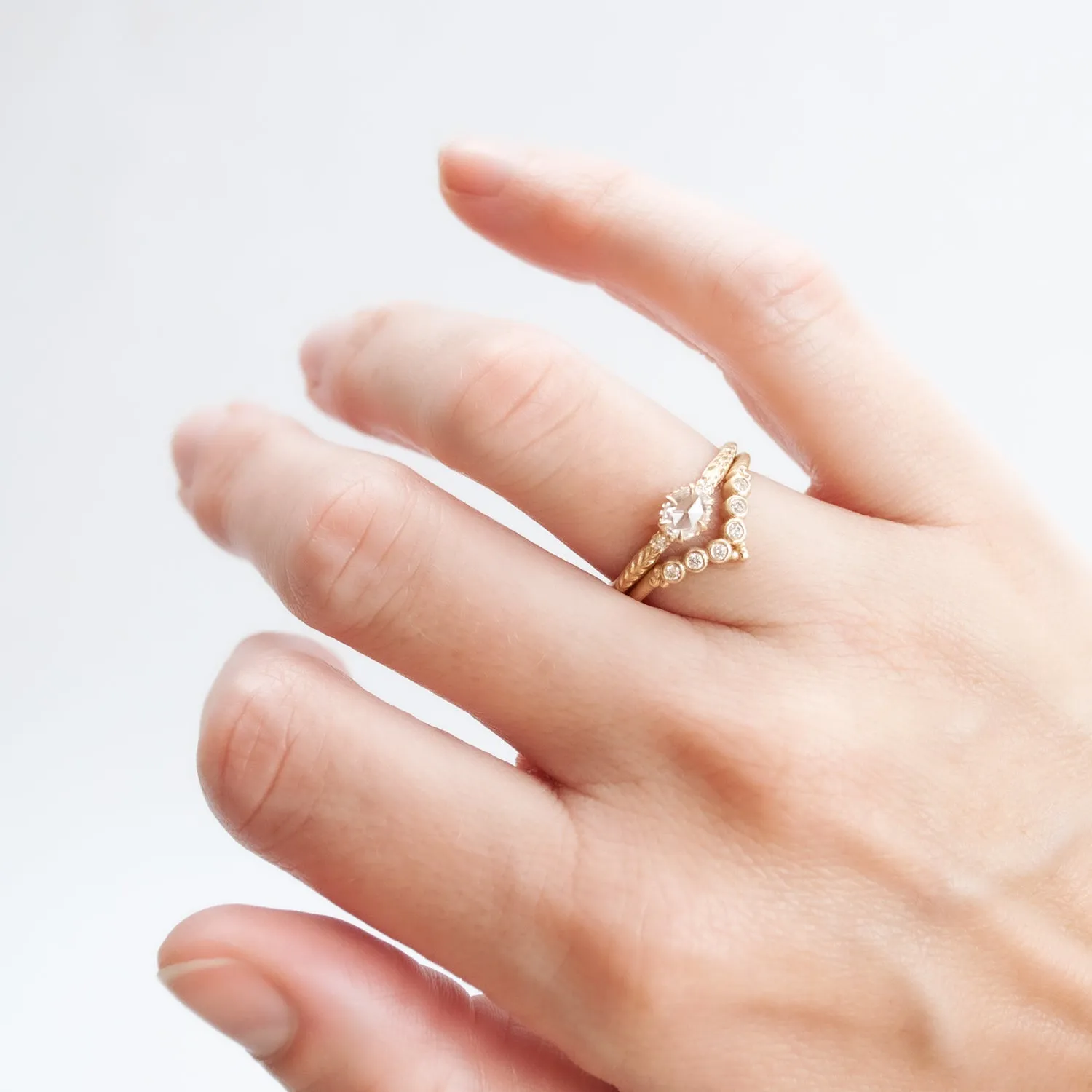 Circle Diamond Nesting Band