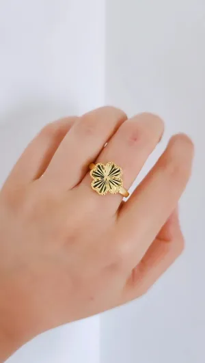 Gold Plated Clover Ring in 925 Sterling Silver