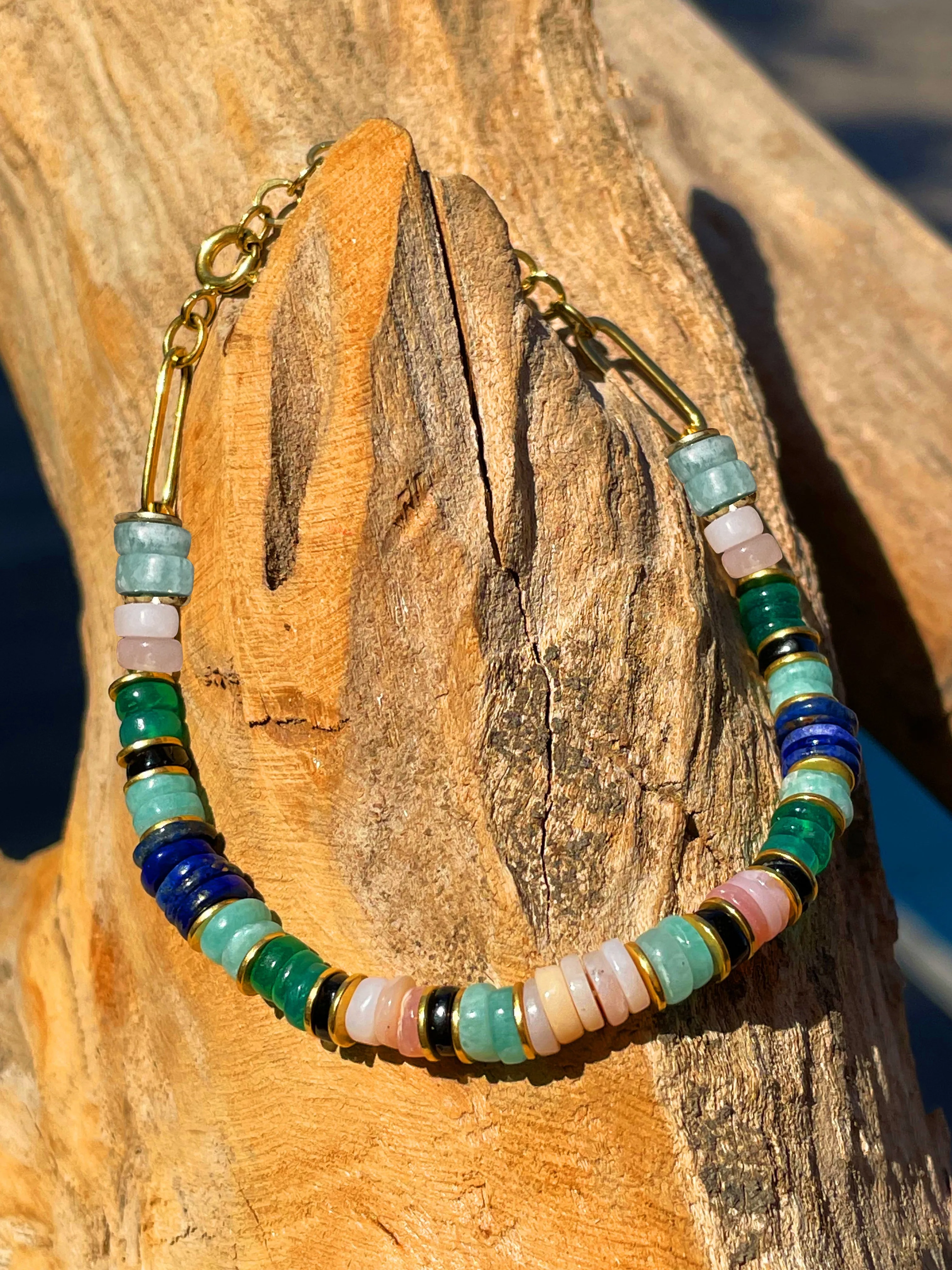 Gold-plated pearl bracelet 18k yellow gold assembled with green onyx, amazonite and lapis lazuli