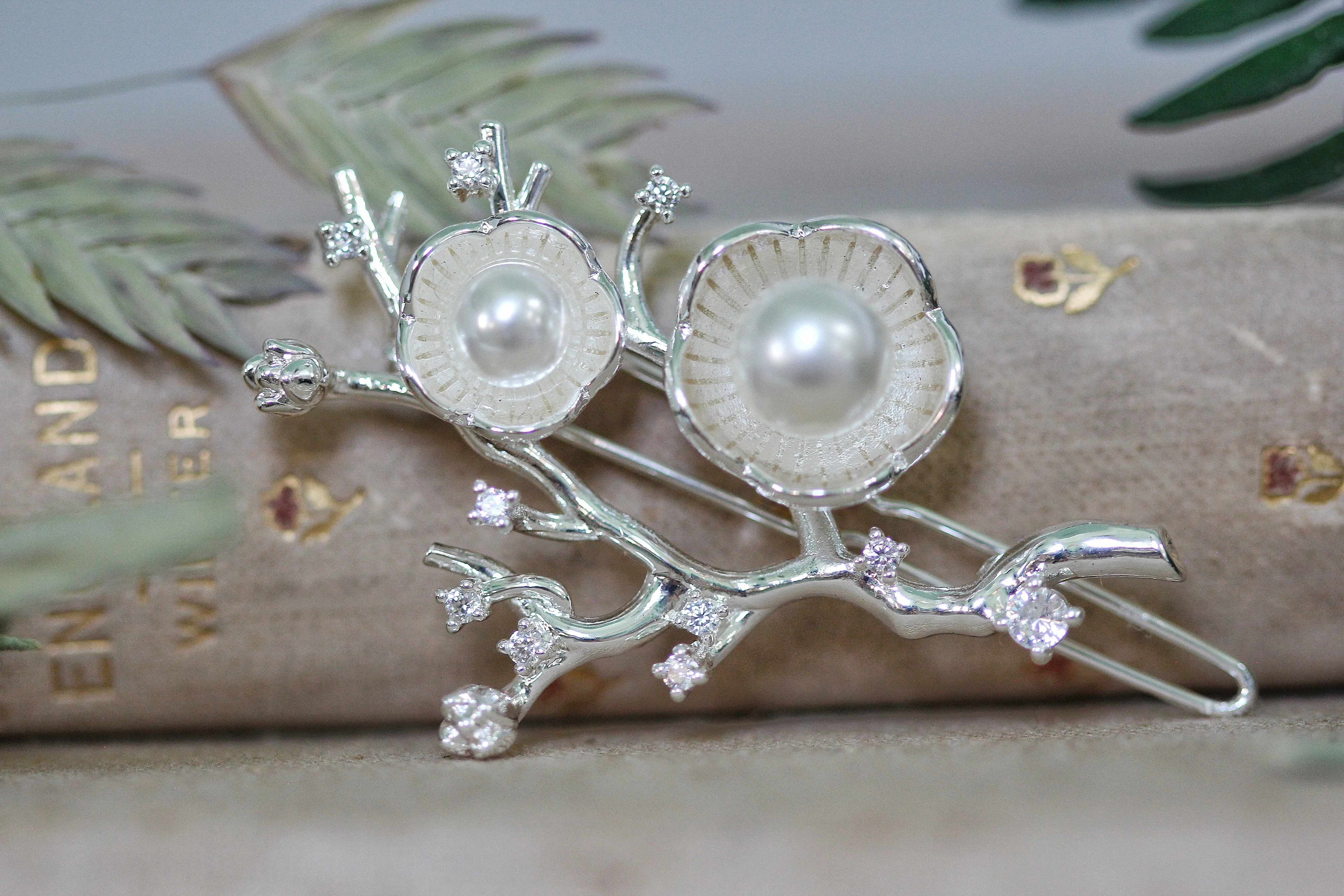Hibiscus Flowers Pearls & Crystals Barrette