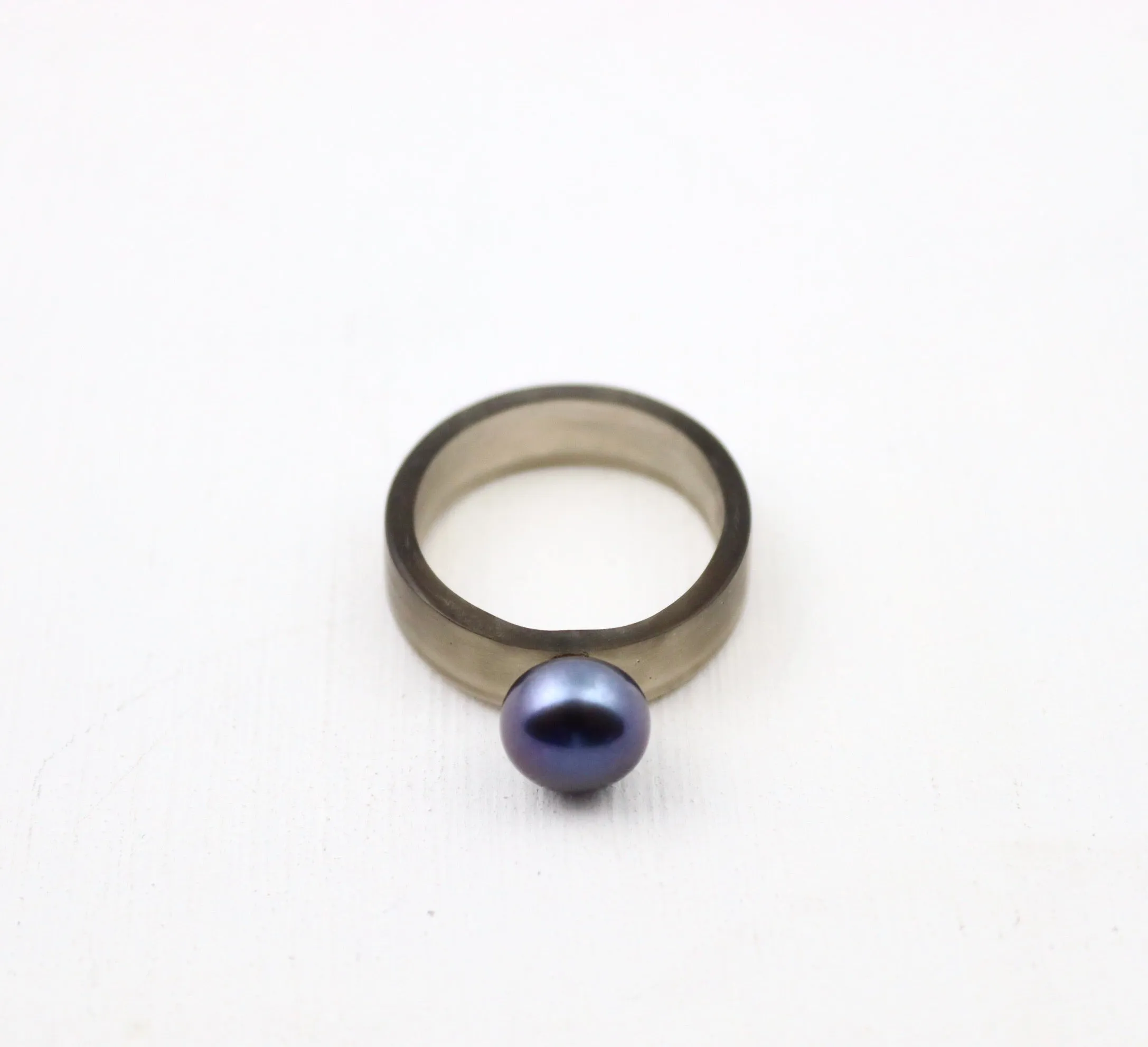 Mod Stackable Pearl Ring with Brown Acrylic