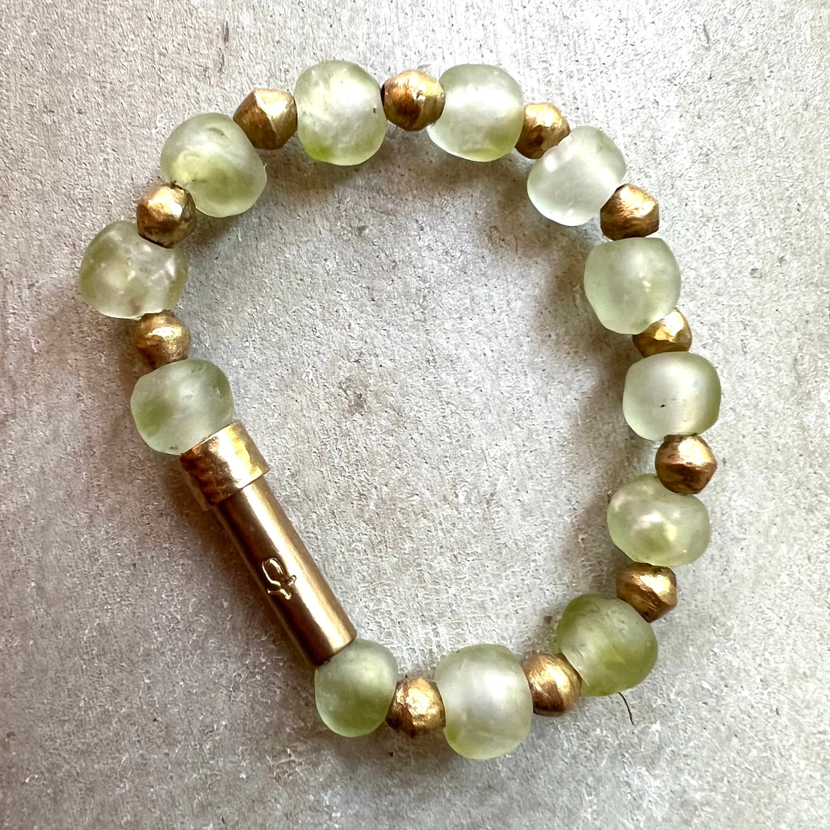 Recycled Glass Grass Shine Bracelet