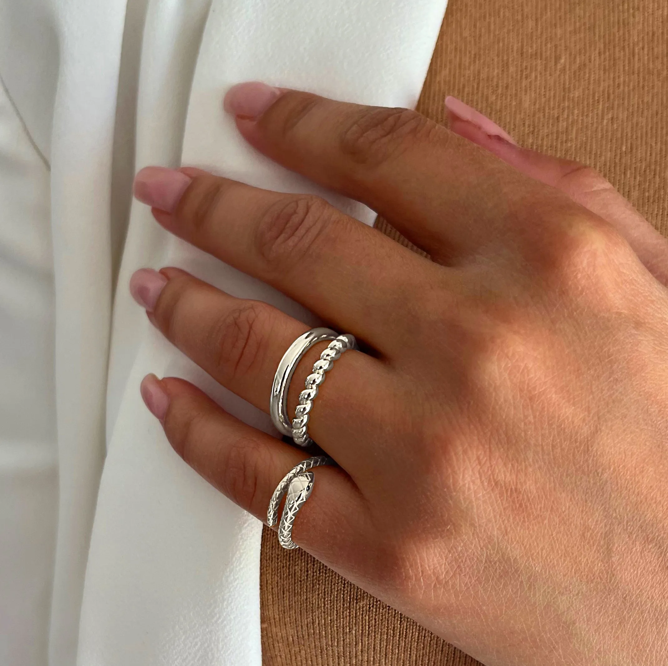 Rhodium plated 925 silver ring