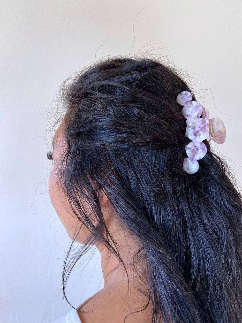 Scalloped Edge Claw Clip
