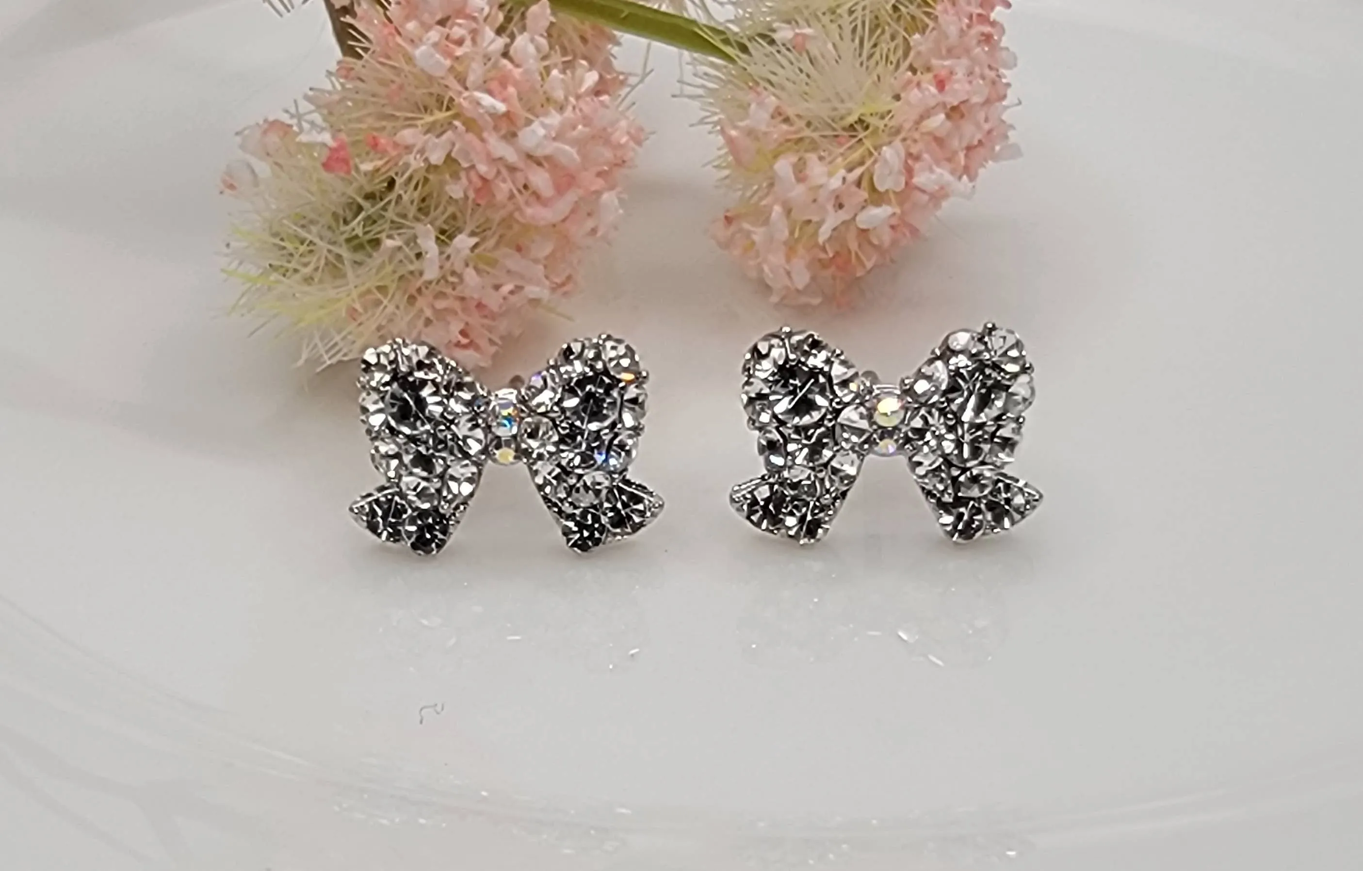 SMALL BOW STUD EARRINGS