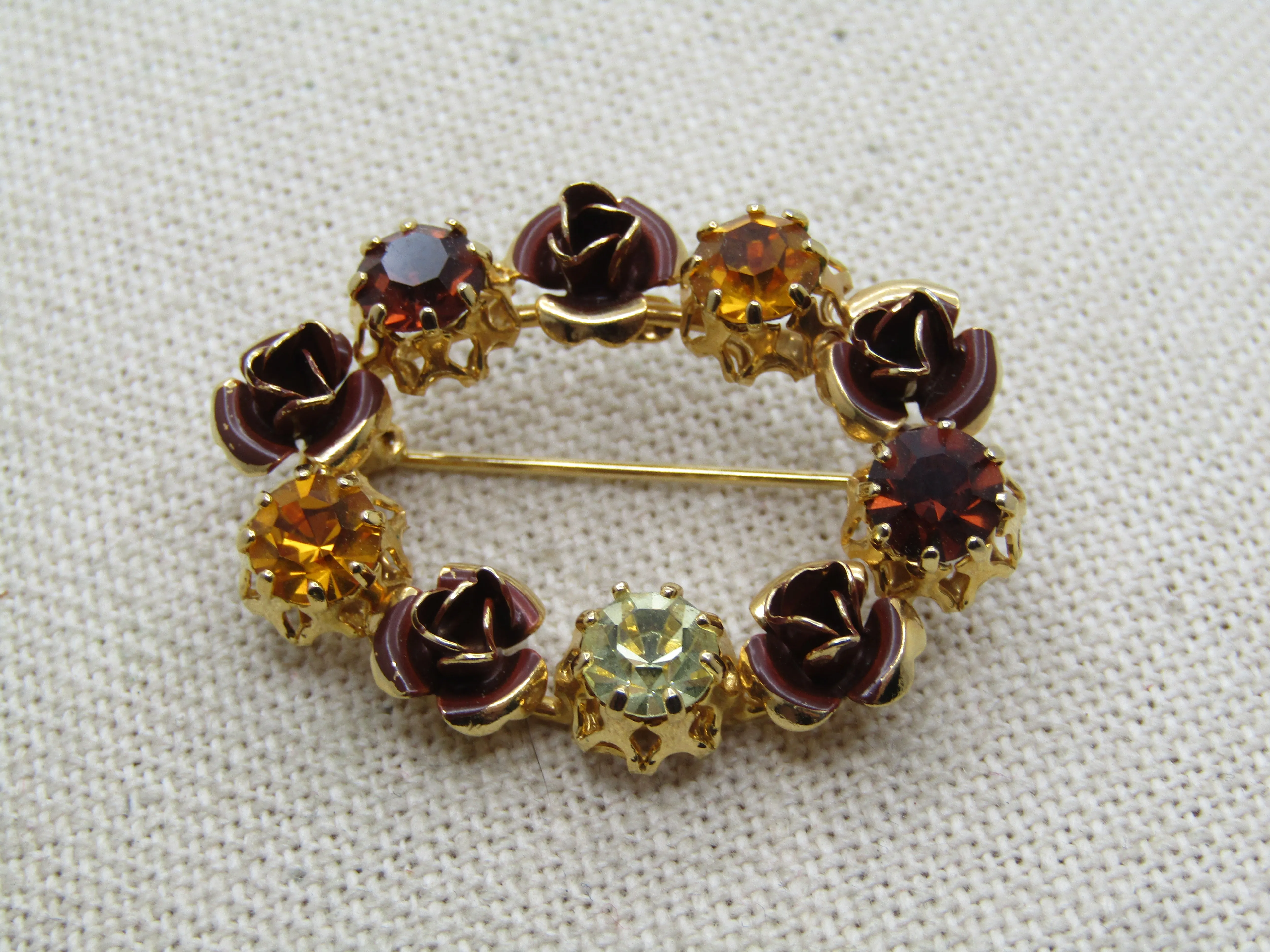 Vintage Austria Crystal Oval Brooch, Rose Blossoms, 1940's-1960's.