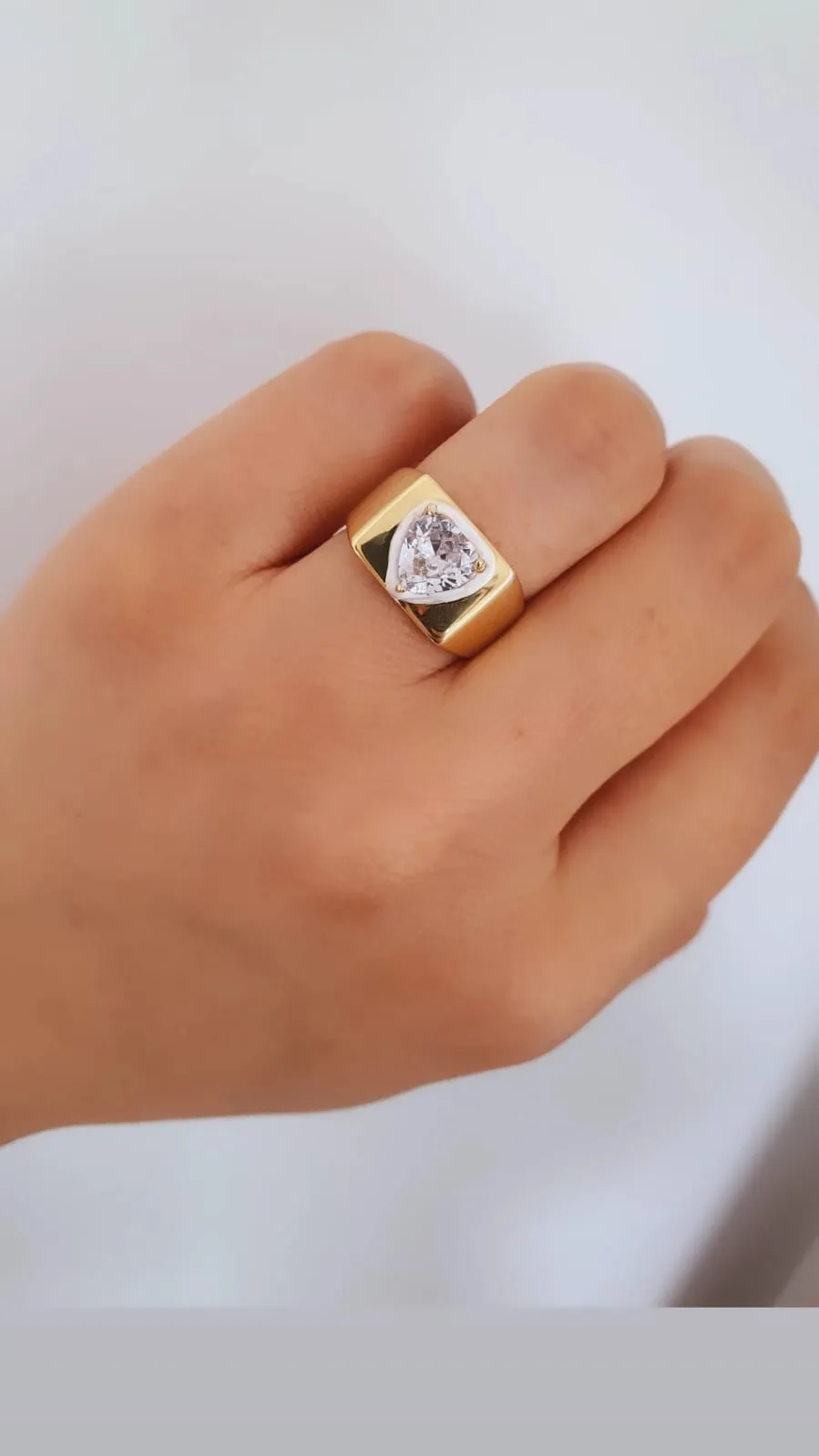 White Heart Orla Ring - 925 Sterling Silver