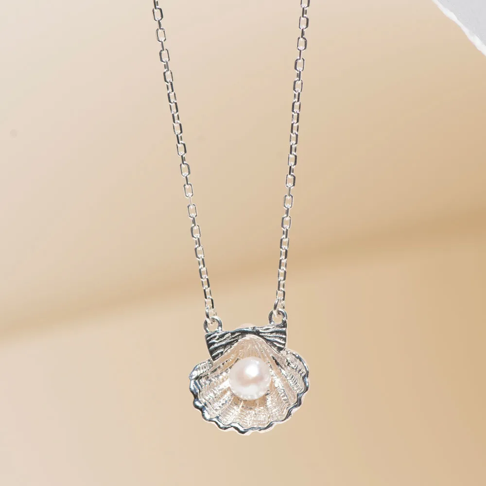 Zoe & Morgan x Walker & Hall Camino Pearl Pendant - Sterling Silver